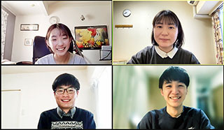 薬学部2年生の千原さん（左下）、三俣さん（右下）に、日本薬学生連盟の山沢（右上）、高井（左上）が話を聞きました